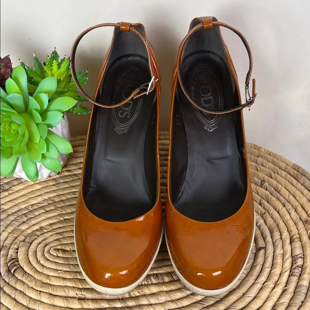 TOD’S Tan Women's Heels - Picture 3 of 9